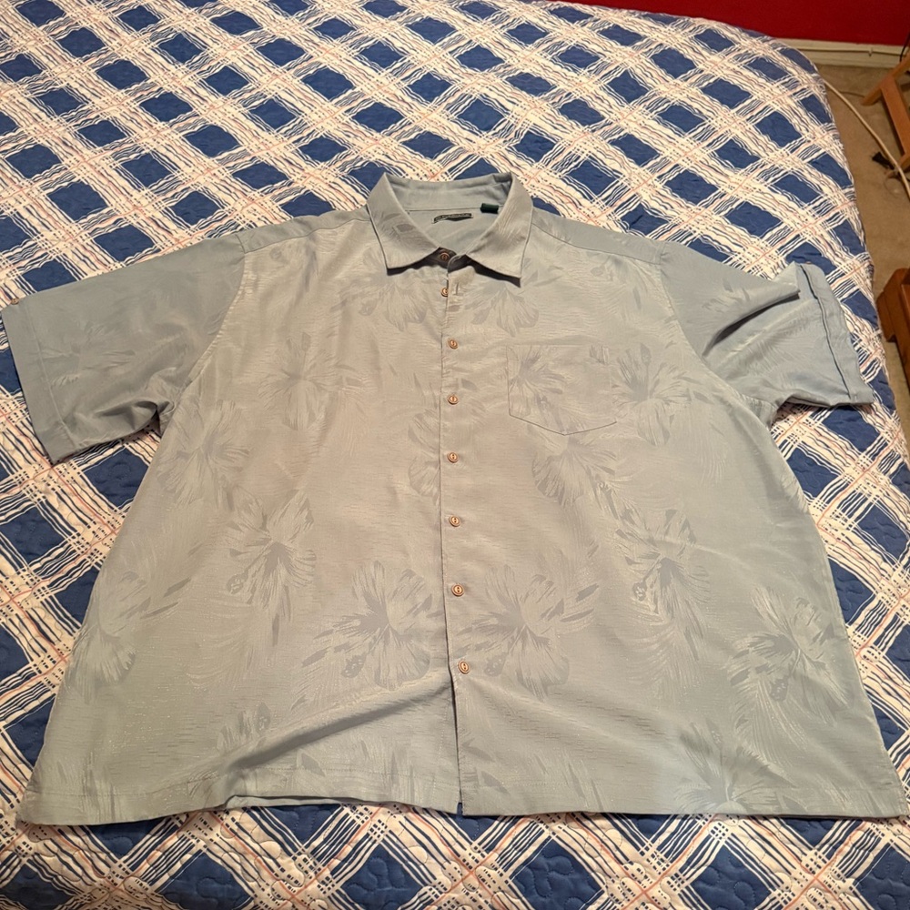 Men's Blue Short Sleeve Shirt